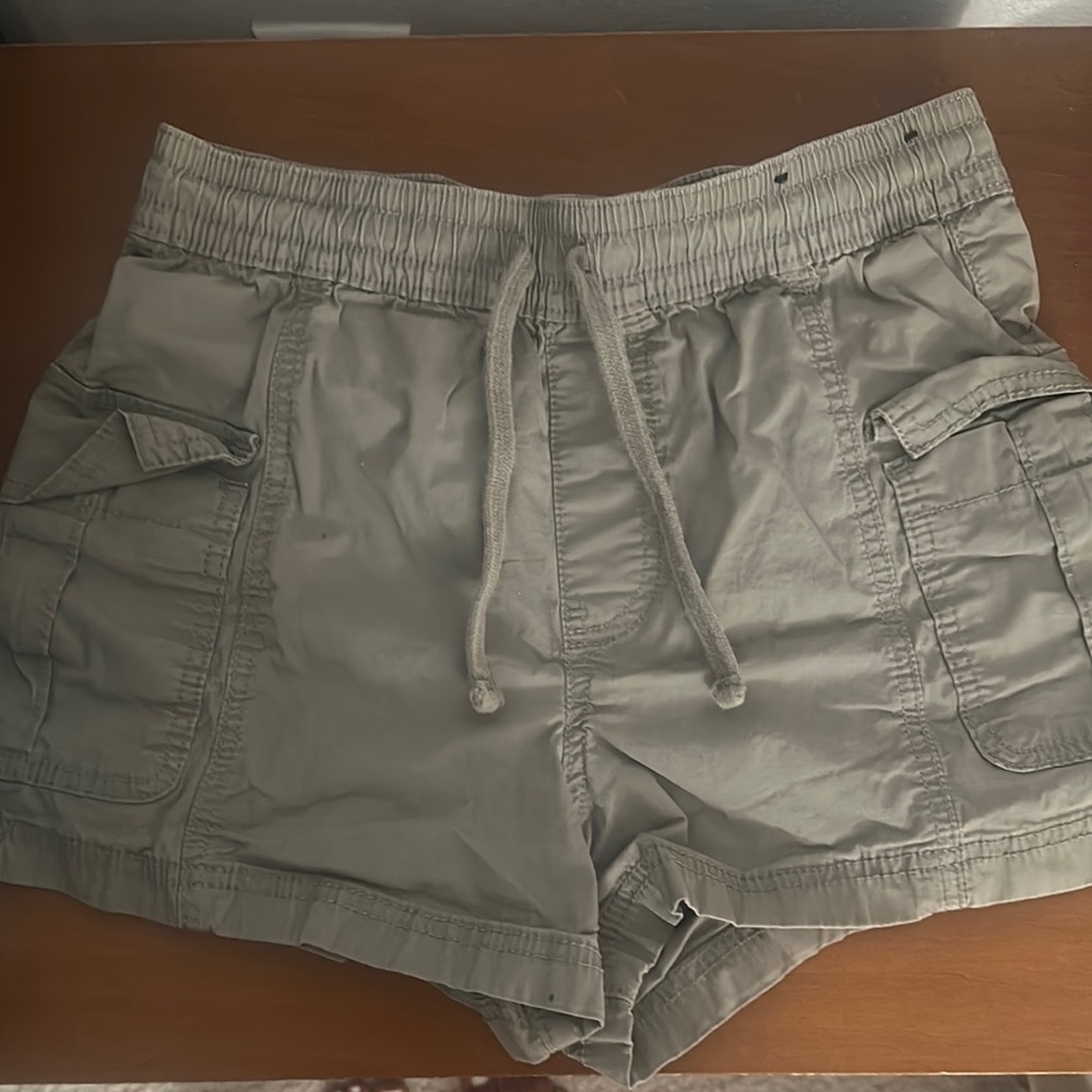 Hollister Gray Cargo Shorts with Elastic Waistband